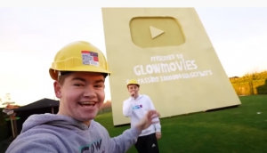 Oirlose YouTubers maken &#039;play button&#039; van elf meter