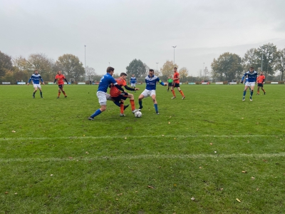 SV United geeft doelpunten weg en verliest bij Excellent