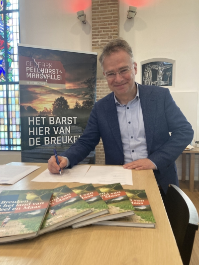 wehouder Venray ondertekent overeenkomst