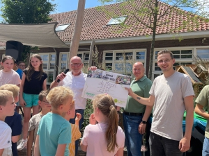 Basisschool De Meent Leunen winnaar E-Waste Race