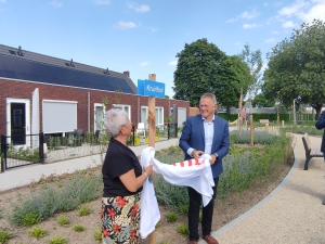 Onthulling naambord Kruithofr