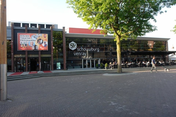 buitenaanzicht Schouwburg Venray