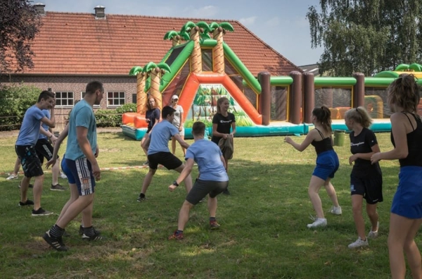 Deelnemers gezocht voor zeskamp tijdens Zomerse Zondag Castenray