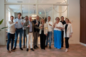 sleuteloverdracht proostmoment