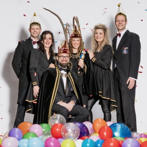 Het jubileum prinsenpaar 2026 van de Hedsbuülen bestaat uit Prins Bram I en Prinses Mariëlle