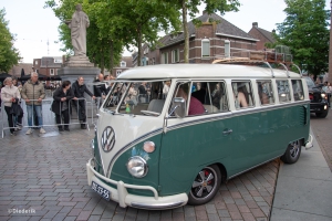 Examenstoet Raayland College 2025: Een feestelijke traditie in volle glorie