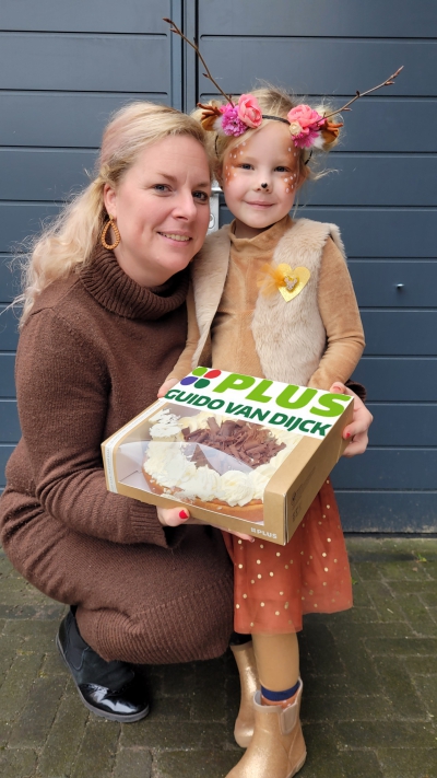 Afgelopen zaterdag ging de vlaai naar: Loes Elbers