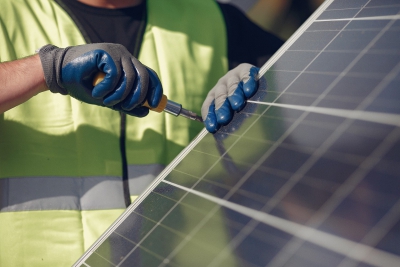 Installaties van zonnepanelen blijven onverminderd populair