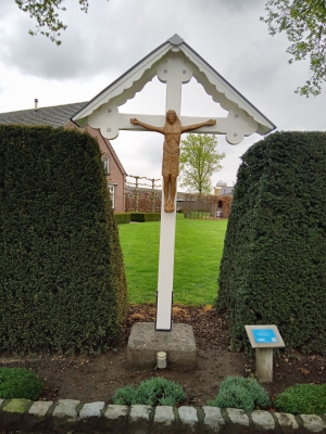 Kruis geplaatst aan Volen in Heide