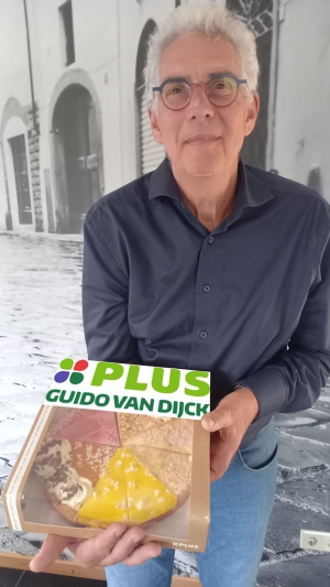 Afgelopen zaterdag ging de vlaai naar: Theo Klaassen