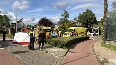 Fietser zwaargewond bij aanrijding met auto in Venray