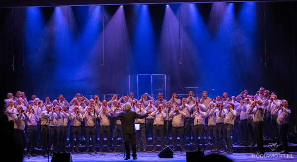 Venrays Mannenkoor op volle toeren