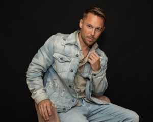 Venrayse DJ Rico zet met BAILA de zomer in beweging