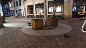 Vernielingen bloembakken aan de Grotestraat in Venray